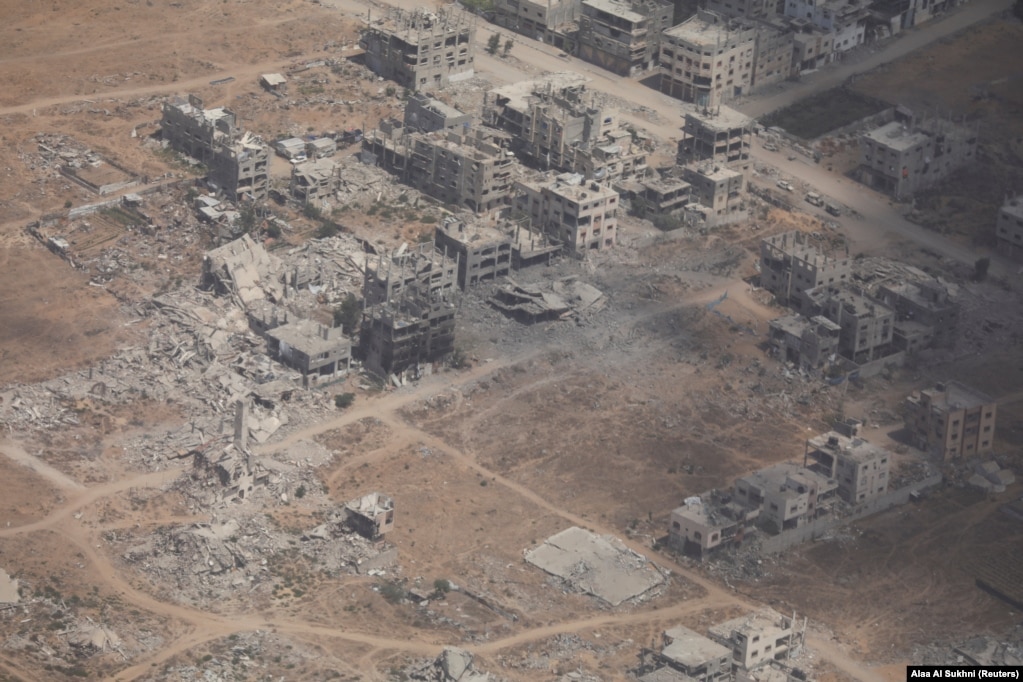 Pamje nga lart e Gazës së rrafshuar nga bombardimet izraelite.