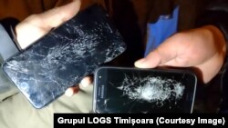 Grupul civic LOGS din Timișoara spune că refugiații s-au plâns că polițiștii le-ar fi spart telefoanele.