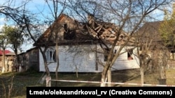 За даними ОВА, будинок родини суттєво пошкоджений