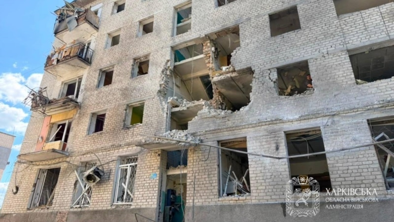Russian Guided Bomb Strike Injures Seven People in Izium