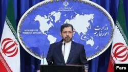 سخنگوی وزارت خارجه ایران میگوید که تهران «تحریمهای متقابل را در واکنش به اقدام اتحادیه اروپا در دست بررسی دارد».