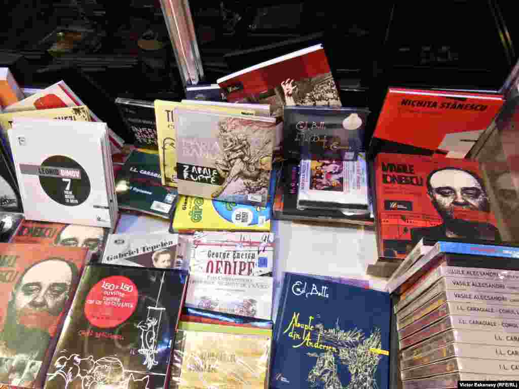 Producția Editurii &ldquo;Casa Radio&rdquo; &icirc;n acvariul rom&acirc;nesc...