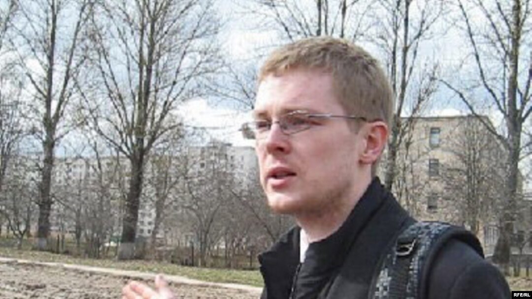 Уладзімер Рамановіч разважае пра неабходнасьць добраўпарадкаваньня на&nbsp;тэрыторыі акругі.