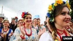 IRI: кількість українців, які вважають напрямок руху України правильним, зросла із 16% до 34%