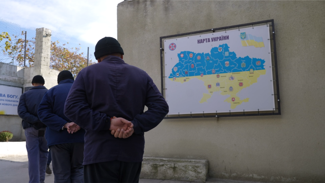 Қырылған жас қынаптың суреті Браззерстің толық метражды фильмдері