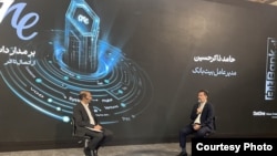 ذاکرحسین (راست) یکی از افرادی است که به عنوان فرد مرتبط با زنجانی تحریم شده است