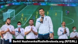 На початку серпня про відставку з посади головного тренера збірної України оголосив Андрій Шевченко