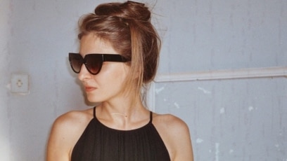 След 15 години снимане на реклами тя скача директно в