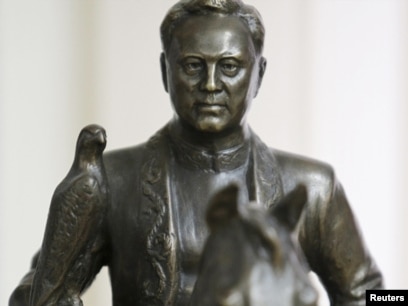 Жұқа ұзын пенистердің фотосуреттері