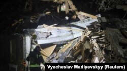 ხარკოვის დაბომბვის შედეგად დანგრეული სახლი. 2025 წლის 1 ოქტომბერი