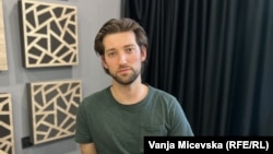  Јоп Нутс, истражувачки новинар 