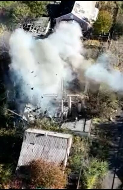 Украинските военни настояват че удържат позициите си в източния град