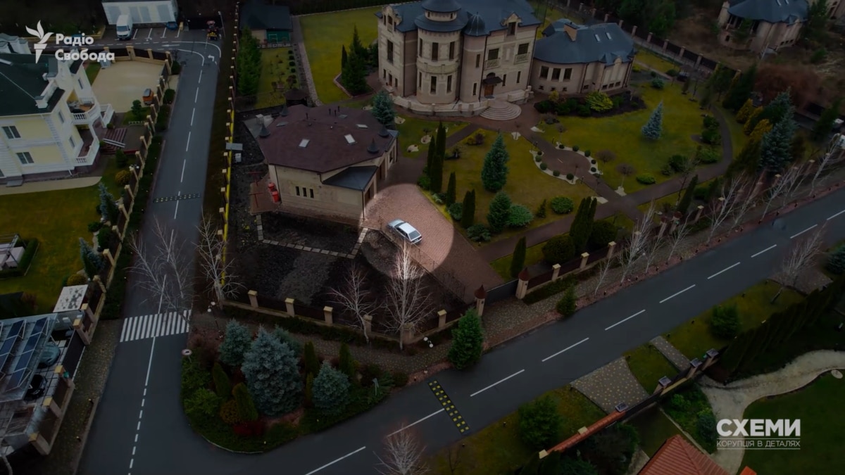 «Схеми» виявили зв’язки нардепа Борта з підрядником «Великого будівництва», якого АМКУ вніс у «чорний список»