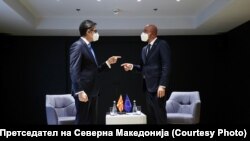 Претседателот Стево Пендаровски, во рамки на работната посета на Украина денеска во Киев оствари средба со претседателот на Европскиот Совет, Шарл Мишел.