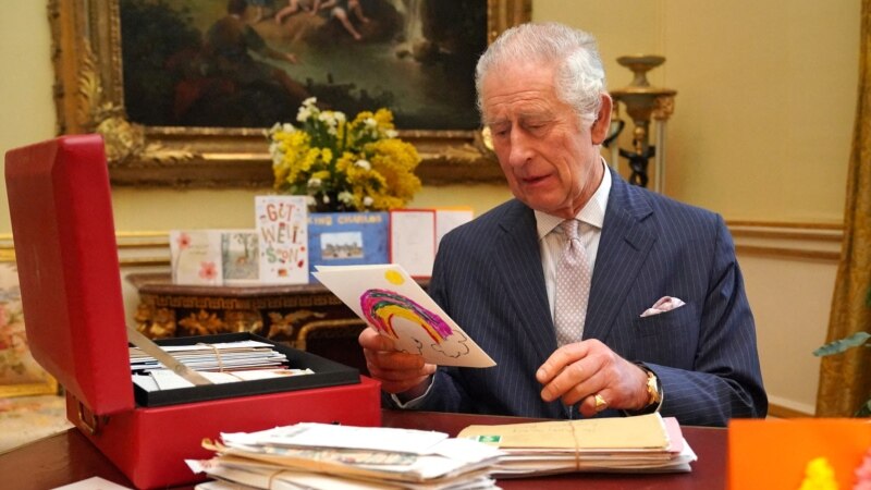 پادشاه بریتانیا برای اولین بار بعد از ابتلا به سرطان، در یک مراسم شرکت می‌کند