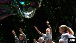 Украина, Киевдеги аутизм менен жабыркаган балдар