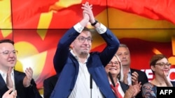 Mandatar i predsjednik VMRO-DPMNE-a Hristijan Mickoski na konferenciji za medije nakon parlamentarnih i predsjedničkih izbora u Skoplju, 8. maja 2024.