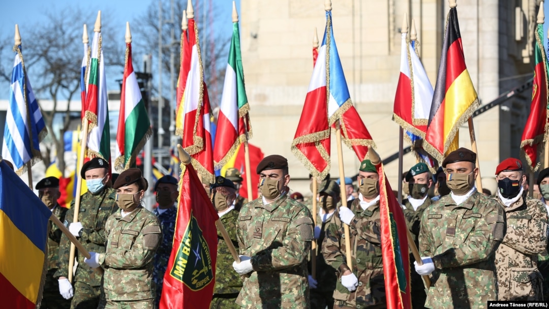 Paradă militară organizată de Ziua Nationala a României (imagine de arhivă).
