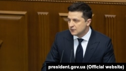 Володимир Зеленський під час щорічного звернення президента до парламенту. Верховна Рада України. Київ, 1 грудня 2021 року