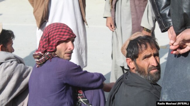 د نړيوالو بنسټونو د راپورونو لهمخکې بېکاري او بېوزلي په افغانستان کې ډېره شوې ده.