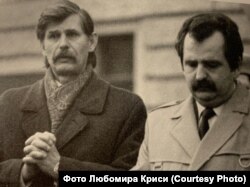 Микола Горинь (праворуч) і Василь Косів. Львів, 2 грудня 1991 року