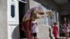 Қизларининг никоҳ ёшини ошириш ташаббуси Ўзбекистонда Мустаҳкам оила йилида муҳокама қилинмоқда.