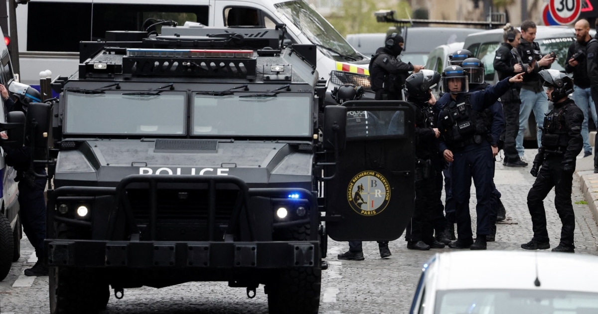 საფრანგეთის ხელისუფლება „ტერორისტულ შეტევად” აფასებს საპატიმროებზე თავდასხმებს