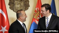 Turski ministar spoljnih poslova Mehmet Čavušoglu i premijer Srbije Aleksandar Vučić, Beograd, decembar 2015.