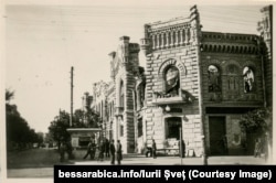 Clădirea distrusă a Primăriei Chișinău, 1942, poză din albumul unui soldat român