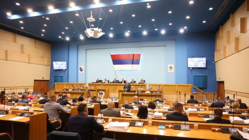 Izglasan zakon o formiranju policijskog sastava u RS, blokade u Srbiji i hitna evakuacija na Kretu