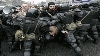 Police Clash With Anti-Kremlin Protesters