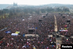 Протестът срещу правителството на Бабип, сниман от дрон.