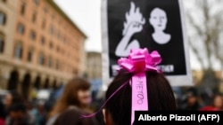 Итальянский женский протест 8 марта 2018