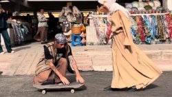 Uzbekistanska 'skejtašica' viralna na internetu