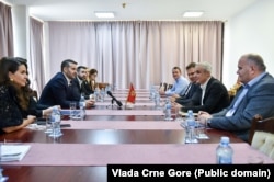 Premijer Milojko Spajić sa predstavnicima Instituta "Dr Simo Milošević", februar 2025.