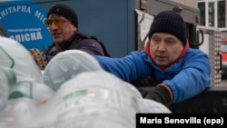 Less aid is now reaching Ukraine -- even as demand remains high. (file photo)