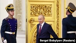 Prezident Putin Tokiodagi Olimpiada o‘yinlari boshlanishidan oldin mamlakat olimpiyachilarini Kremlda qabul qilgan - Moskva, 30 - iyun, 2021.