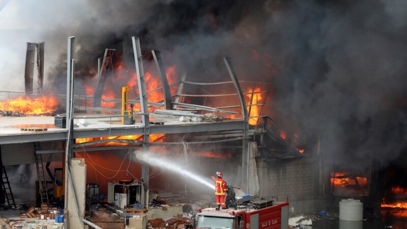 Пожарот во пристаништето во Бејрут под контрола