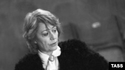 ანი ჟირარდო, 1989 წელი