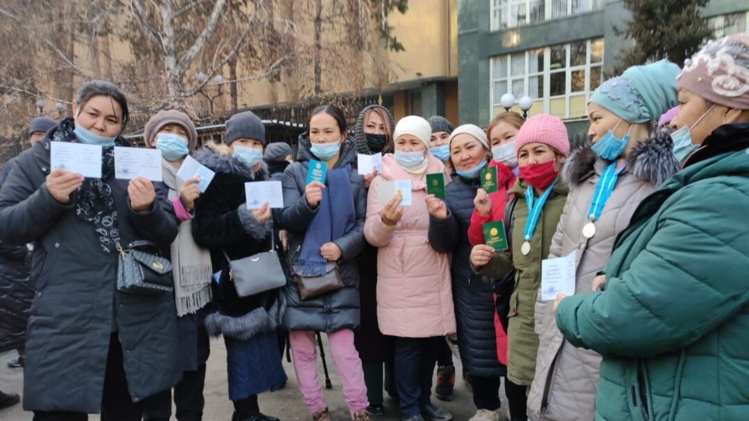 Желіде жыныстық қатынасқа түскен жастар