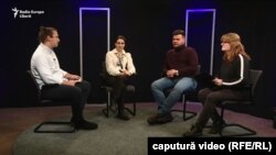 Discuția în studioul Europei Libere la care au participat Florin Râșteiu (stânga), Irina Bogdan, Ion Bulgac și Lina Grâu