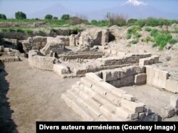 Обнаруженные в древнем городе Артаксата бани. Археологические раскопки периодически ведутся здесь с 1970-х годов