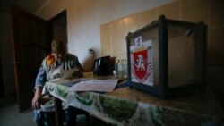 Выездное голосование в рамках непризнанного крымского референдума в селе Пионерское под Симферополем, 16 марта 2014 года