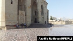 Təzə Pir məscidi (arxiv fotosu)