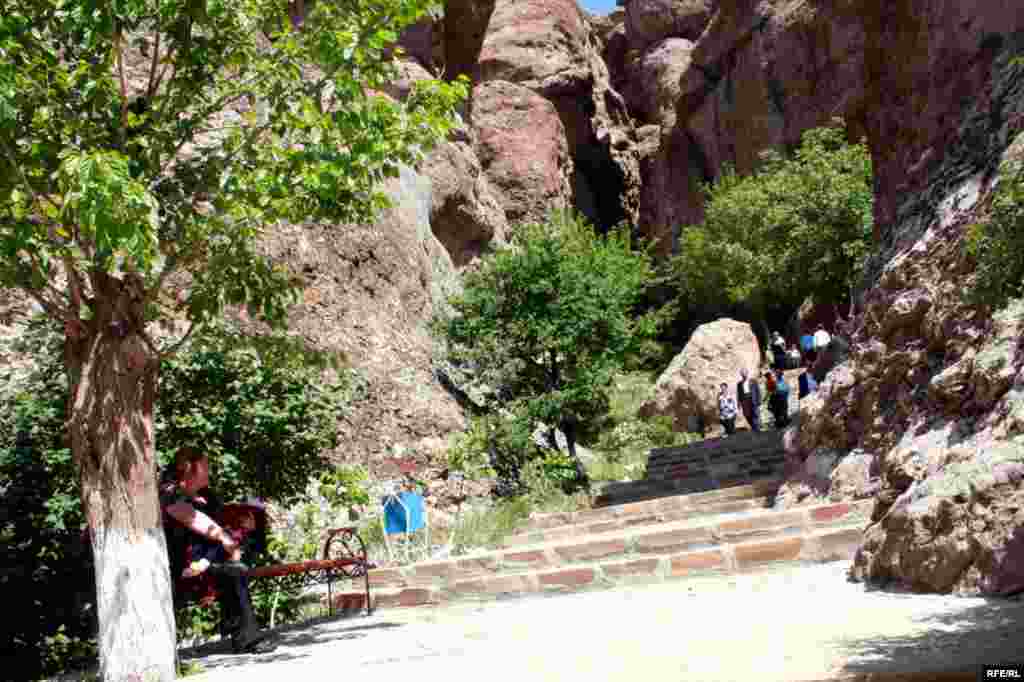 Naxçıvanda sirli "Əshabu-Kəhf" mağarası #6