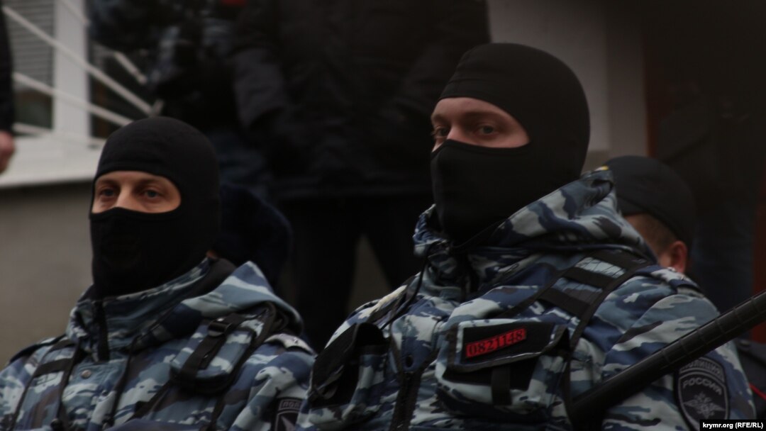 Сотрудники полиции в Крыму