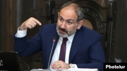Armenia -- Prime Minister Nikol Pashinian speaks at a cabinet meeting in Yerevan, April 4, 2019.
