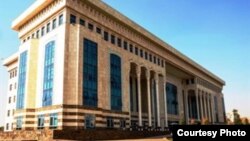 "Лукойл" ширкатининг Тошкентдаги идораси.