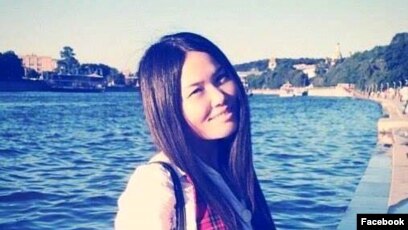 Куннилингустың жеке үйдегі порнофотосуреттері