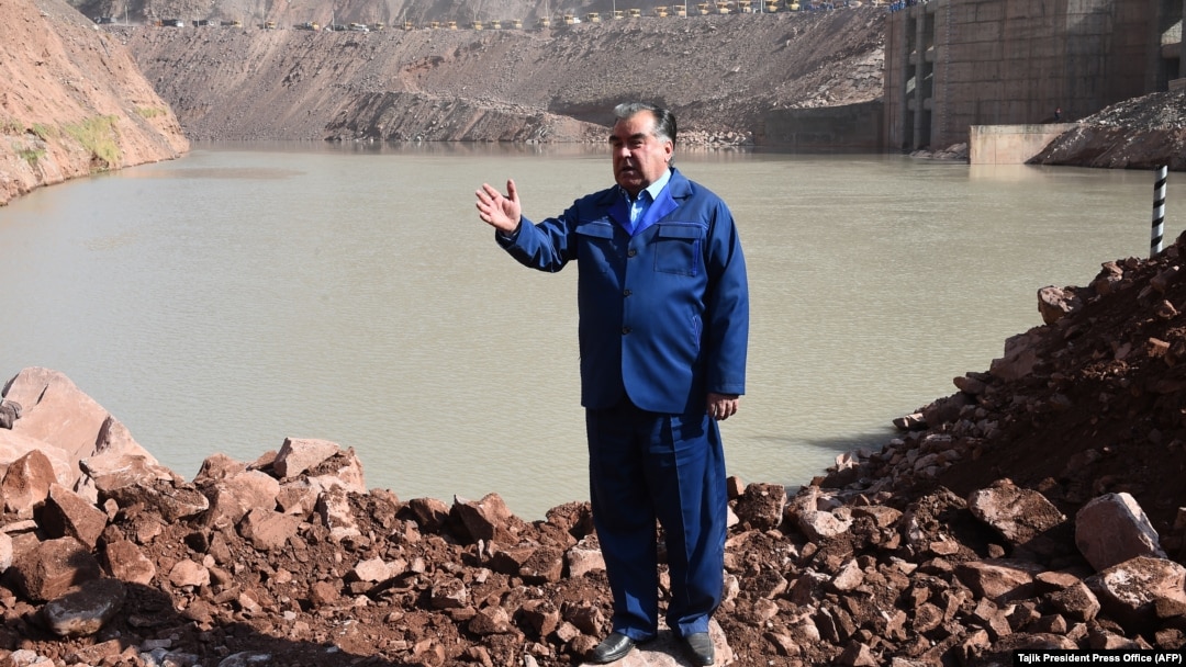 Tajik President Emomali Rahmon attends the construction-launching ceremony of the Roghun hydroelectric project some 100 kilometrers from the capital, Dushanbe, in October 2016.